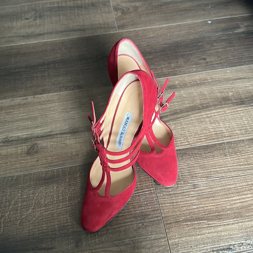 Manolo Blahnik Samba Fodera Rose Red Suede Heels